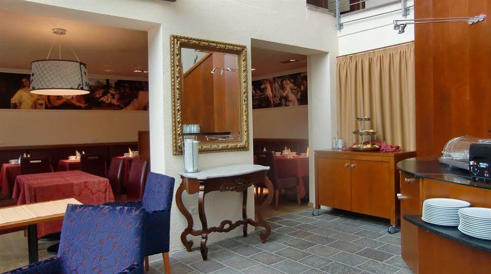 Hotel Traube 브레싸노네 외부 사진